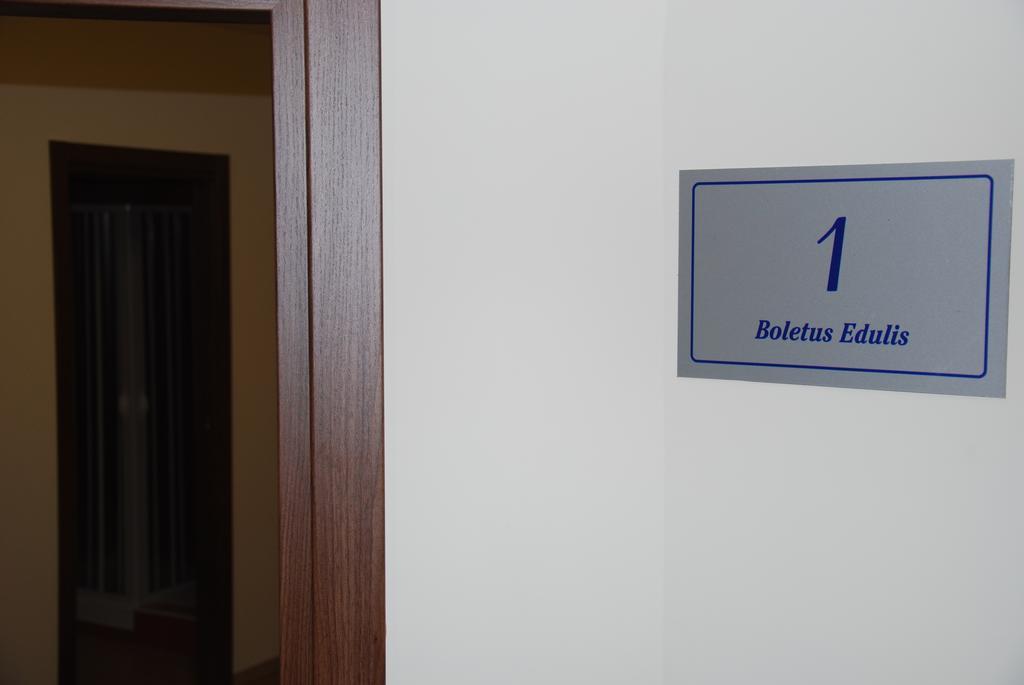 Guest House Caracas Lorica Dış mekan fotoğraf